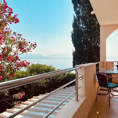 Toni Hébergement de vacances