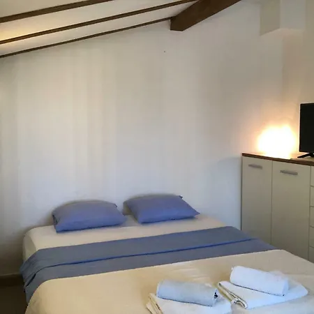 Toni Σπίτι διακοπών Τρογκίρ