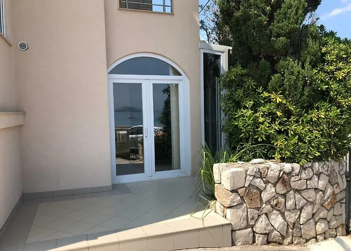 Nyaraló Toni Trogir