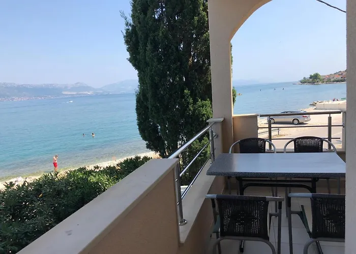 Toni بيت للعطل *