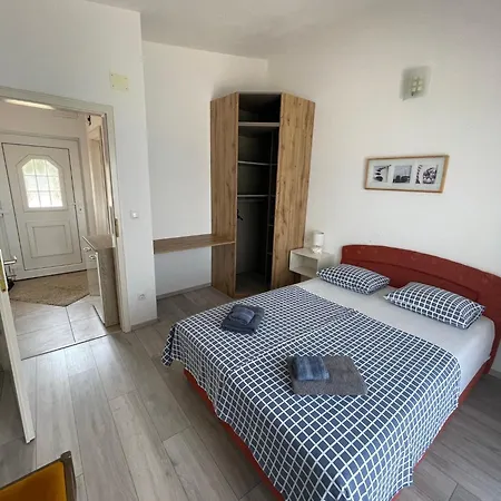 בית נופש Toni טרוגיר