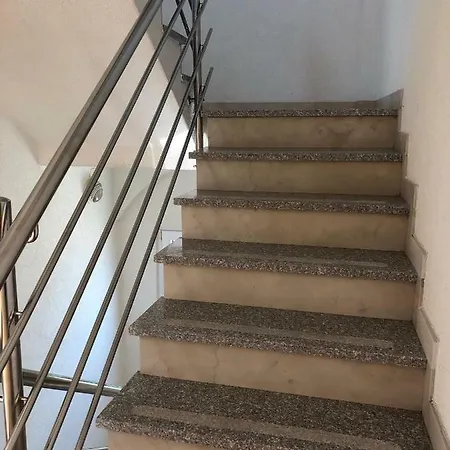 בית נופש Toni טרוגיר